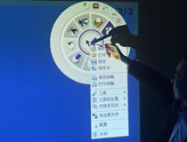 BenQ TW820ST投影機(jī)與PointWrite紅外互動(dòng)模塊 多點(diǎn)觸控互動(dòng)教學(xué)的最佳拍檔